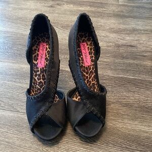 New Betsey Johnson Heels 7